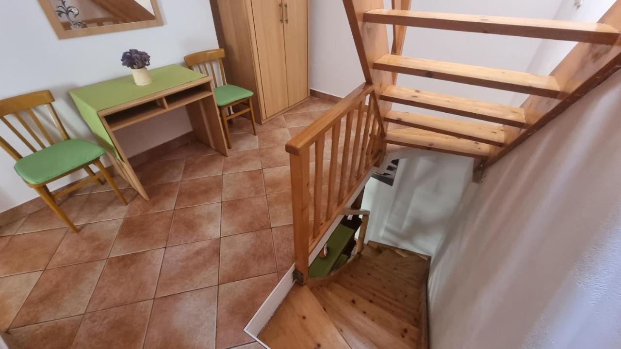 Apartment Igor With Balcony And Sea View Baška Exteriör bild