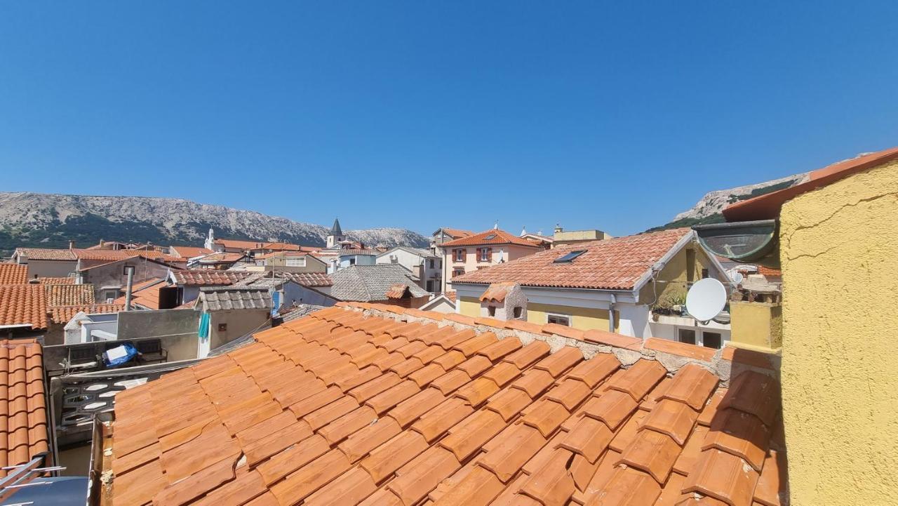 Apartment Igor With Balcony And Sea View Baška Exteriör bild