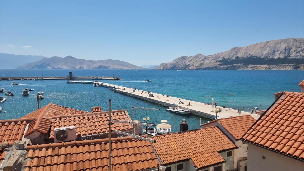 Apartment Igor With Balcony And Sea View Baška Exteriör bild